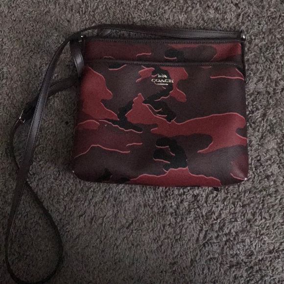 Red Camo Coach crossbody - Picture 1 of 8